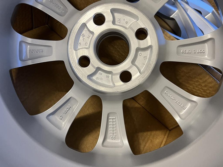 Oryginalne felgi 15cali Toyota Aygo Yaris Prius Corolla Pass