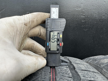 225/45R19 Nokian WR A4 para opon zima 6,5mm nr9502