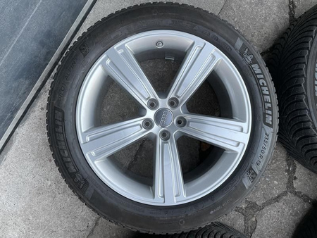 Oryginał koła zima 235/50R19 Audi 4N0 S8 A8 D5 Michelin zima 7,5mm
