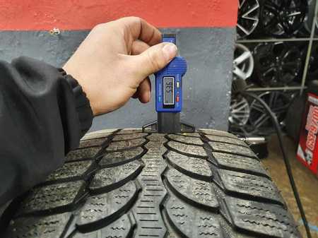 215/45R16 Bridgestone Blizzak LM-32 XL komplet opon zima 7,0mm nr6932