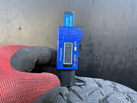 215/60R17 Nokian Tyres WR SUV 4 opona pojedynka zima 7,1mm nrP781