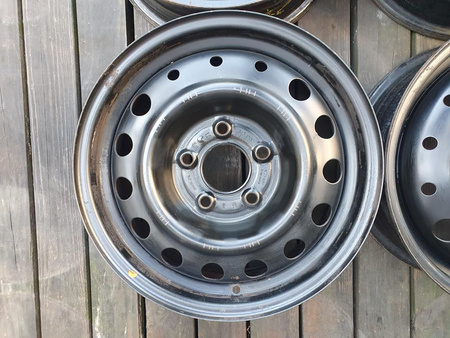 Oryginał felgi stalowe 15cali Hyundai i30 ix20 Kia Ceed 5x114,3