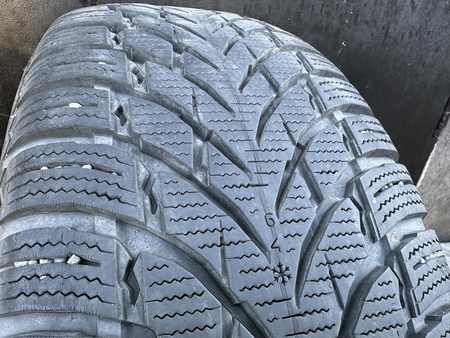 215/60R17 Nokian Tyres WR SUV 4 opona pojedynka zima 7,1mm nrP781