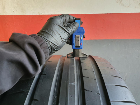 255/45R18 Dunlop Sport Maxx RT2 para opon lato 5,7mm nr8682