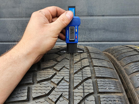 225/45R17 Goodride Z-507 XL komplet opon zima 7,2mm nr7066