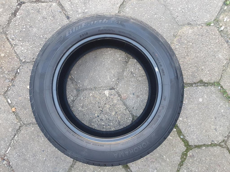 225/60R18 Yokohama Bluearth E51 para opon lato 5,2mm nr8792