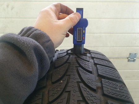 205/55R16 Nokian W+ opona pojedynka zima 7,0mm nrP1672