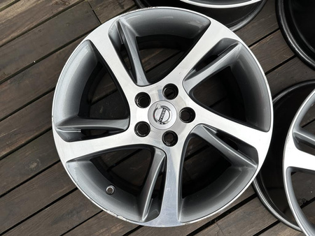 Oryginał felgi 17cali Volvo V50 S40 C30 S60 V40 V60 V70 5x108