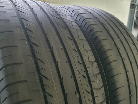 225/55R18 Yokohama BluEarth E70 para opon lato 4,8mm nr8400
