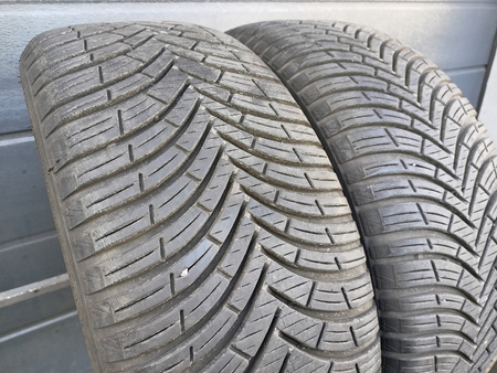 225/45R17 Kleber Quadraxer 2 para opon całoroczne 7,4mm nr7301