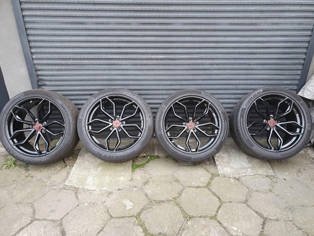 Koła 285/40 325/32R22 Mercedes GLE GLS Continental lato