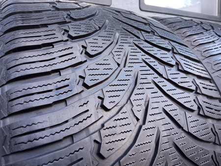 295/35R21 Nokian WR SUV4 XL para opon zima 5,6mm nr2148