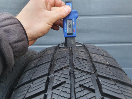 205/55R16 Barum Polaris 5 komplet opon zima 8,6mm nr6543