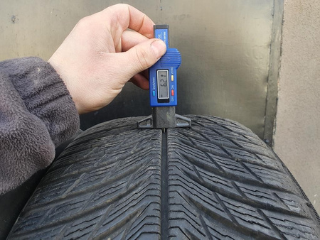 235/50R19 Michelin Pilot Alpin 5 XL komplet opon zima 6,4mm nr9215