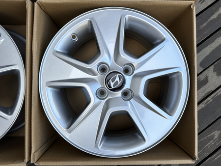 Felgi aluminiowe 15cali Hyundai Getz i20 4x100 ET40