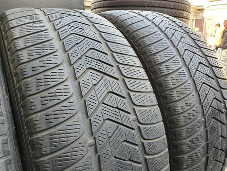 255/60R18 Pirelli Scorpion Winter komplet opon zima 4,5mm nr8548
