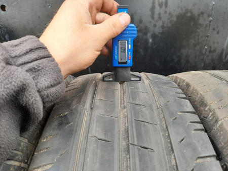 205/65R16C Continental ContiVanContact BUS komplet opon lato 6,2m 6606