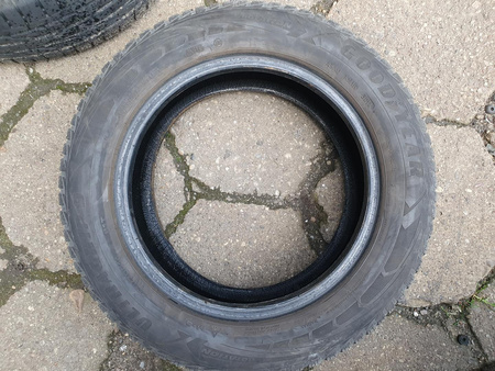 165/70R14 Goodyear Ultragrip 9 komplet opon zima 5,3mm nr4090