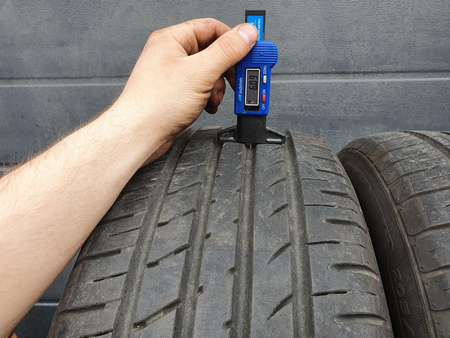 205/60R16 Superia RS400 para opon lato 6,0mm nr6986