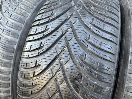 215/55R17 Kleber Krisalp HP3 komplet opon zima 7mm nr7140