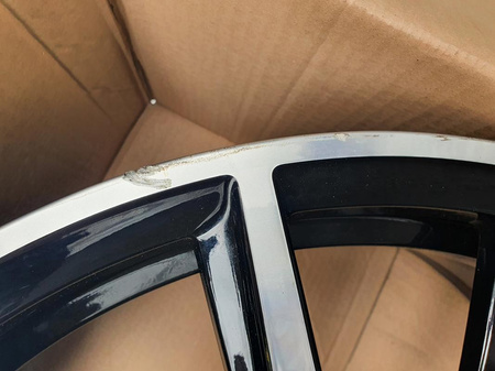 Oryginalna felga 22cale Mercedes AMG GLS GLE A1674017500
