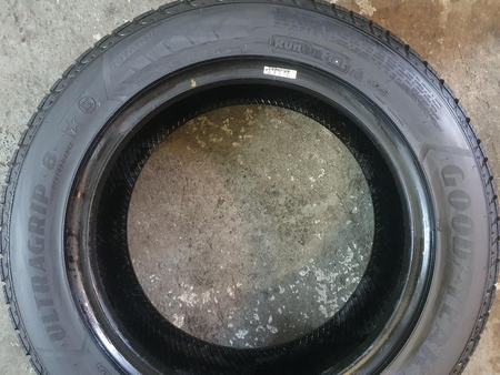 205/60R16 Goodyear Ultragrip 8 RSC komplet zima 7,1mm nr6455