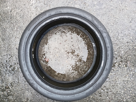 275/35R21 Bridgestone Alenza 001 para opon lato 4,4mm nr2422