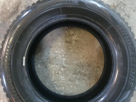 215/65R17 Bridgestone Blizzak LM001 para opon zima 6,0mm nr7494