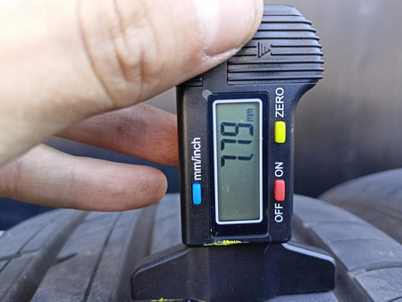 235/55R19 Hankook Ventus Prime 2 komplet opon lato 7,7mm nr9556