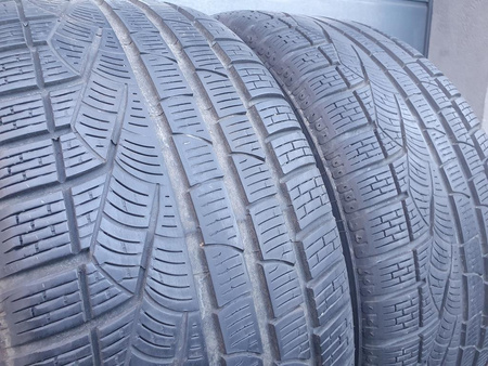 255/40R18 Pirelli Sottozero Winter RSC para opon zima 5,2mm nr8363B
