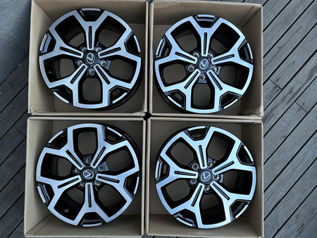 Felgi aluminiowe 17cali LEXUS ES 5x114,3 ET50