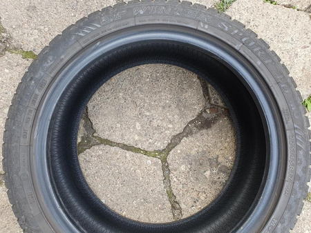 225/45R17 Dunlop SP Winter Sport 4D para opon zima 5,7mm nr7792