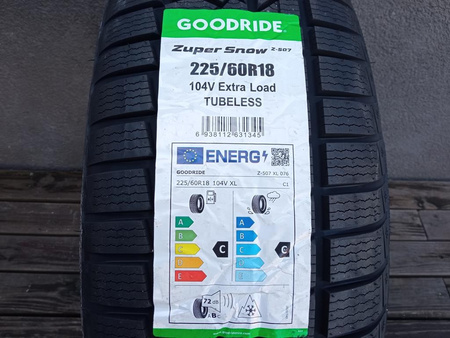 Oryginał koła 225/60R18 Nissan Rogue X-Trail 5x114,3 Goodride zima