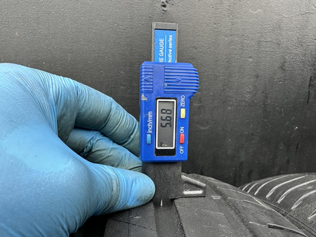 255/45R19 Pirelli Scorpion para opon lato 5,6mm nr9454