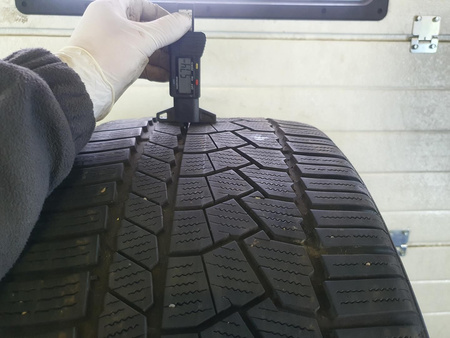 265/35R22 Continental WinterContact TS860S XL para zima 5,7mm 2171