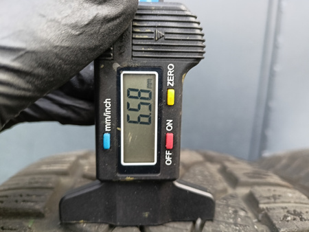 215/65R16 Semperit Speed Speed Grip 2 para opon zima 7,2mm nr6267