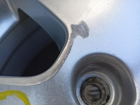 Felgi 15cali Mercedes A klasa B klasa CLA E klasa W124 ET47