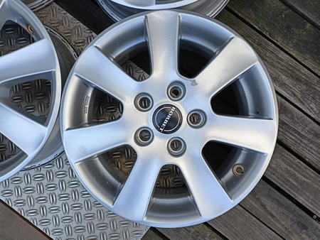 Felgi 15cali Mercedes A klasa B klasa CLA E klasa W124 ET47