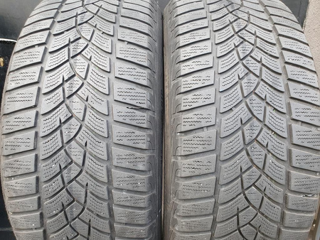 205/50R17 Goodyear UltraGrip Performance XL para opon zima 4,4mm 7744