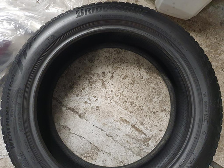 215/50R19 Bridgestone WeatherControl para opon całoroczne 5,7mm nr9366