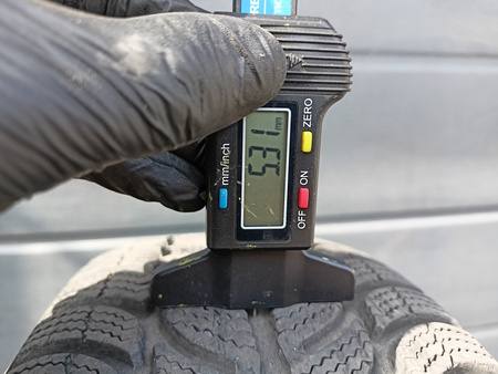 165/70R14 Dębica Frigo 2 opona pojedynka zima 5,3mm P403