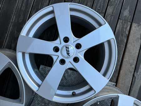 Felgi 17cali Audi A3 A4 A6 C6 VW Golf Passat Touran ET38