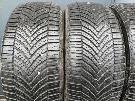 225/45R18 Compasal Crosstop A/S II komplet opon całoroczne 7,4mm 8896