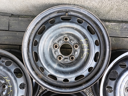 Oryginał felgi 16cali Mazda 3 5 6 MX5 CX5 CX3 ET50