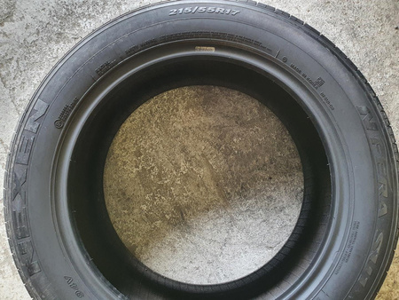 215/55R17 Nexen NFera SU1 para opon lato 6,6mm nr7984