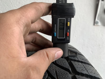 185/65R15 185/65/15 Maxxis Presa Son WinterMaxx Pojedyncza 8,1mm P153