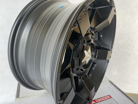 Felgi 17cali Jeep Wrangler Grand Cherokee 5x127 et10 nr73H