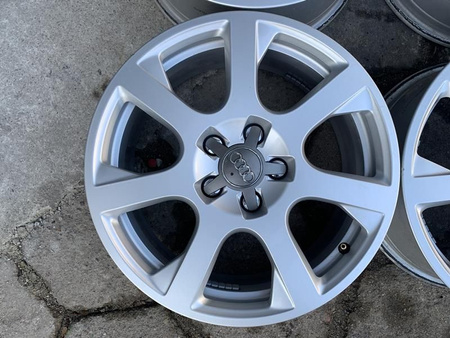 Oryginał felgi 17cali Audi 8R0 Q5 S-LINE 8R A4 B8 B9 A5 A6 C6 C7