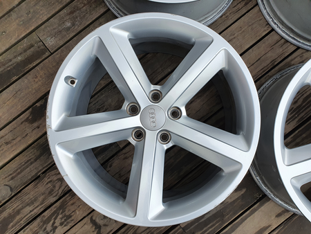 Oryginał felgi 18cali Audi 8K0 A4 B7 B8 B9 A3 S3 A6 C6 Q3 S-Line