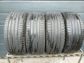 245/45R19 Bridgestone Turanza T005 XL komplet opon lato 5,5mm nr9561